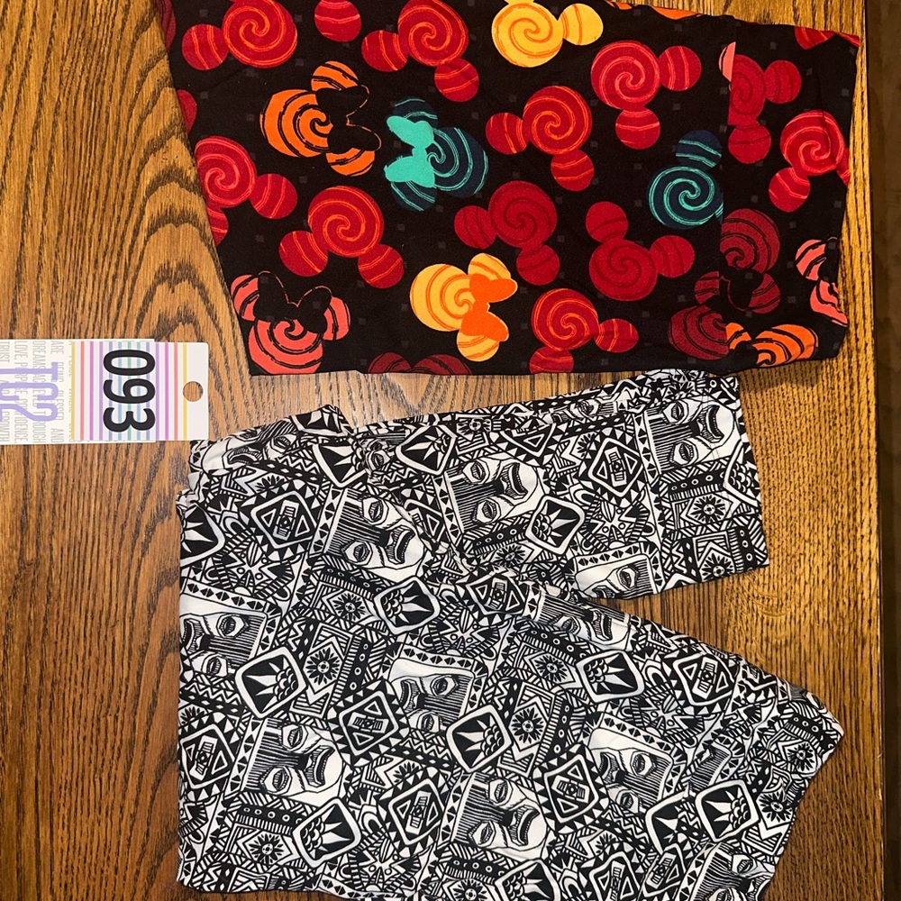 ✨🐭 NWT LuLaRoe Disney Leggings Bundle (2 Pair) 🐭✨